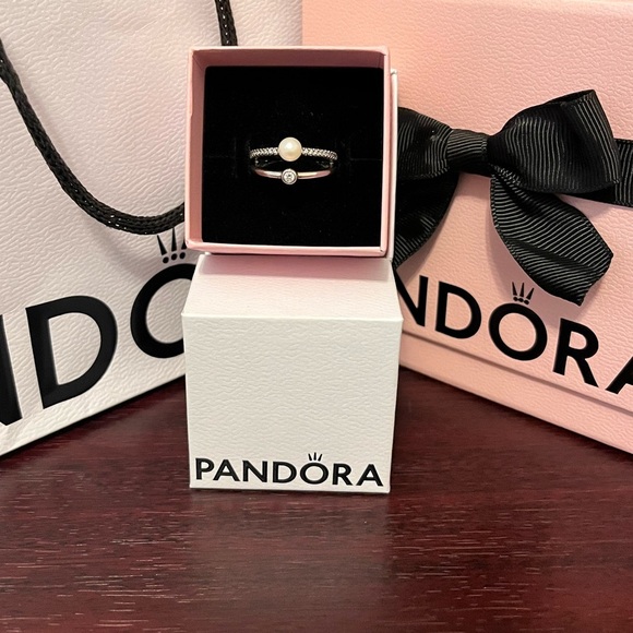 BRAND NEW Pandora Silver & Pearl Minimalist Ring - Picture 1 of 14